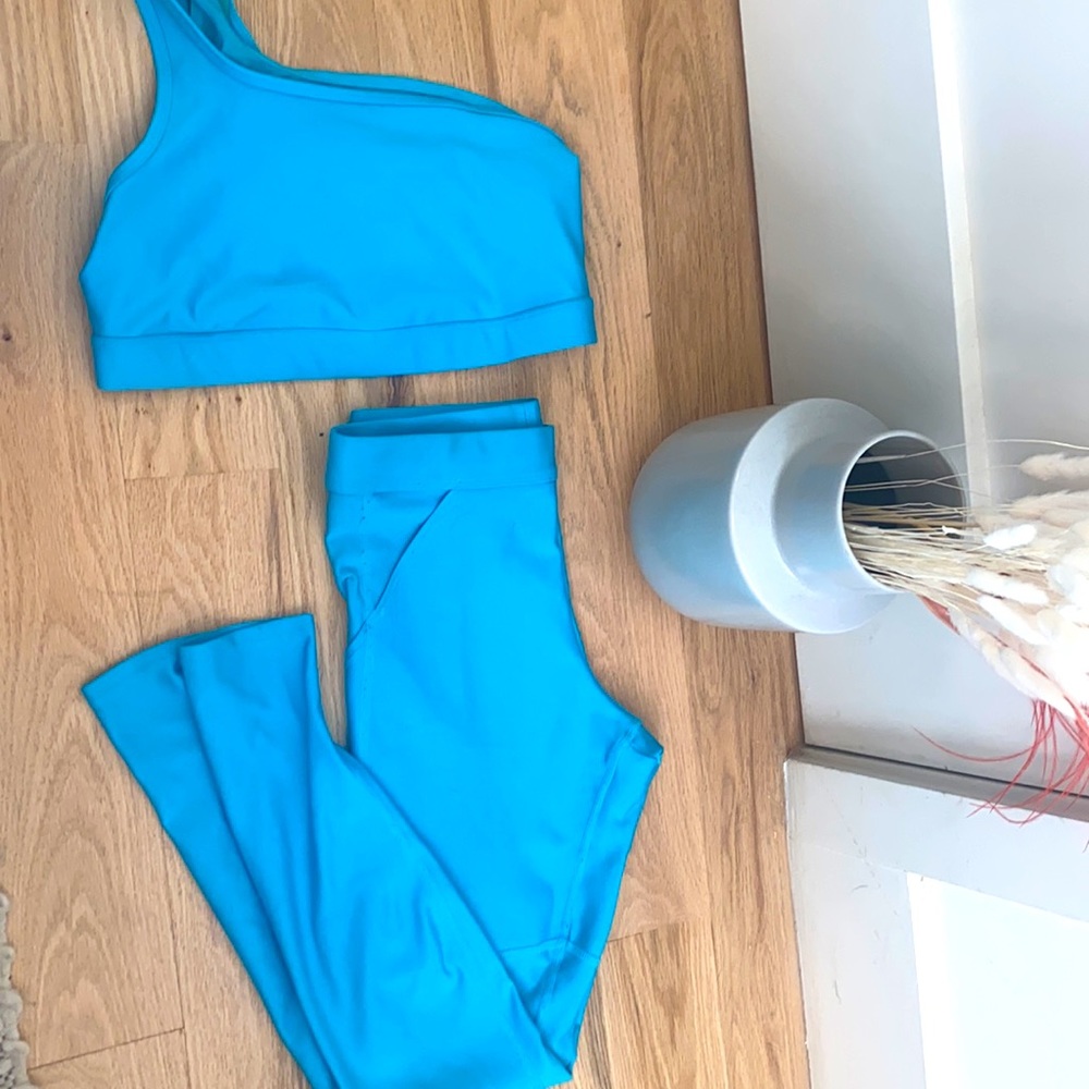 Alo Set (One Shoulder Bra) Blue